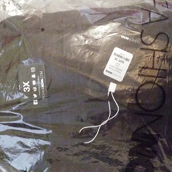 Fashion Nova "Strike A Pose" Stacked Jeans (3X) - Picture 11 of 16